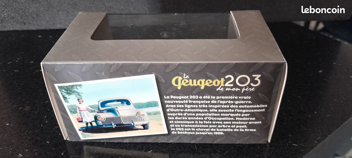 Miniature PEUGEOT 203 Fourgonnette Vache Qui Rit - Modèle Aquavit 1/43 D'époque En Boîte - France