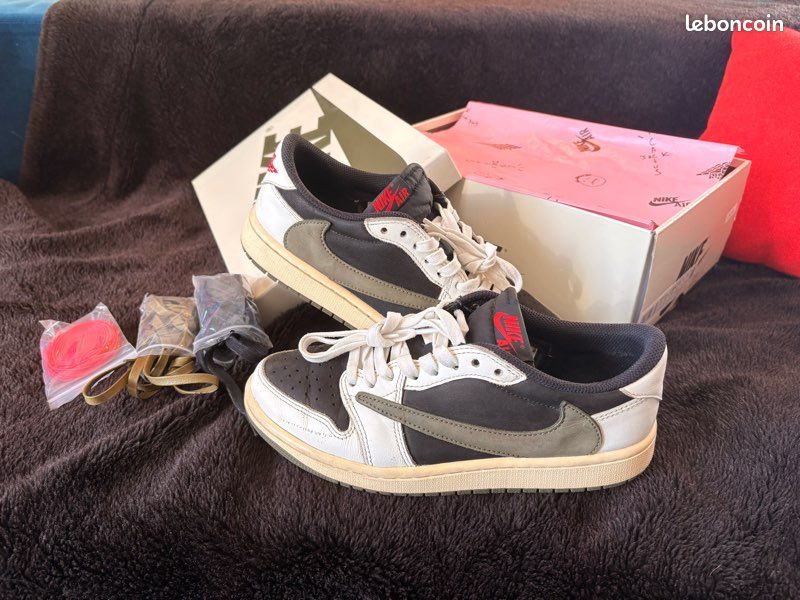 Nike x Travis Scott (image 1)