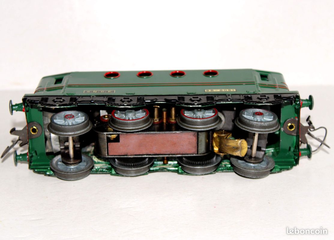 Motrice Électrique Hornby Échelle 0 - BB-8051 - Fonctionnelle (Occasion)