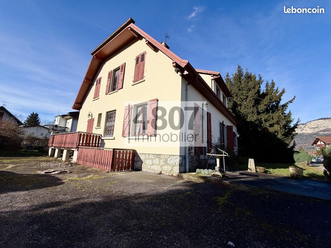 Maison 10 pièces 205 m² · à Bonneville · 205 m² · 340 000 €