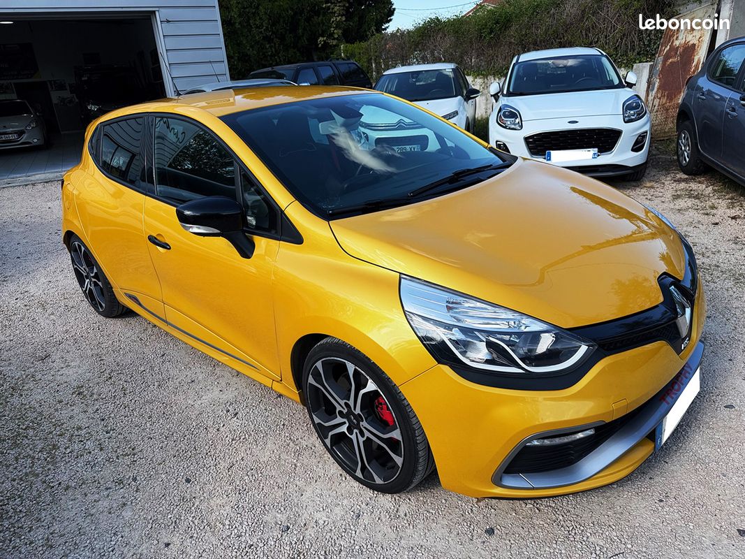 RENAULT Clio 4 RS Trophy (image 7)