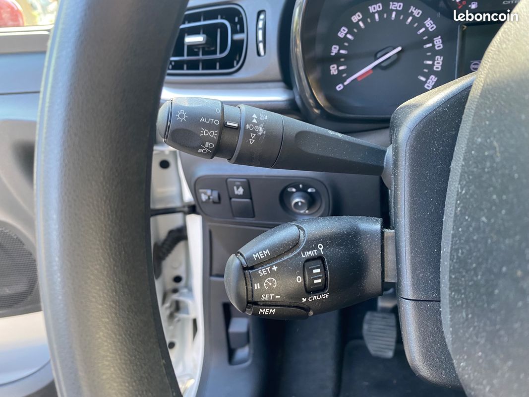CITROEN C3 GENERATION-III 1.2 PURETECH 82ch FEEL *COURROIE CHANGEE*CARPLAY*RADAR DE RECUL (image 25)