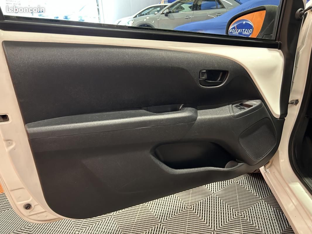 Peugeot 108 1.0 VTi 69 Active Top (image 42)