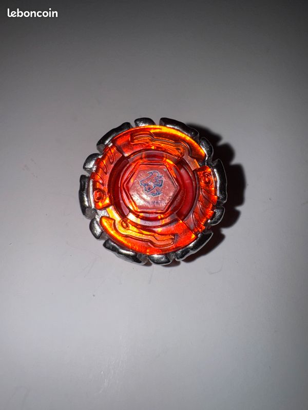 Toupie Beyblade (image 1)