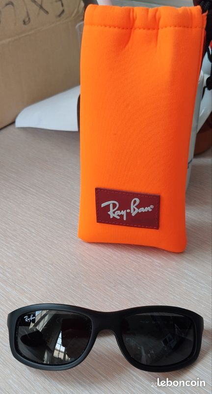 Lunettes solaires enfant Ray Ban (image 1)