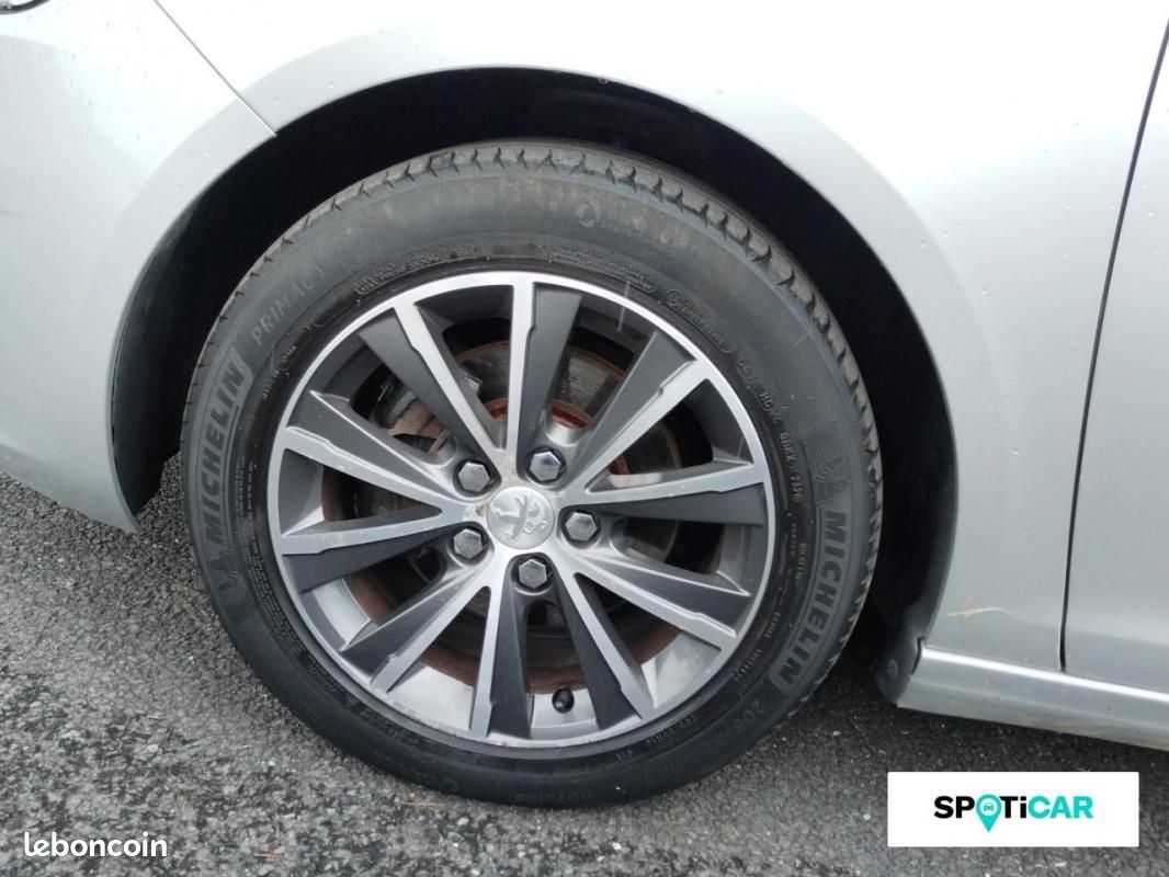 Peugeot 308 SW 1.2 PureTech 130ch S&S EAT6 Allure (image 11)