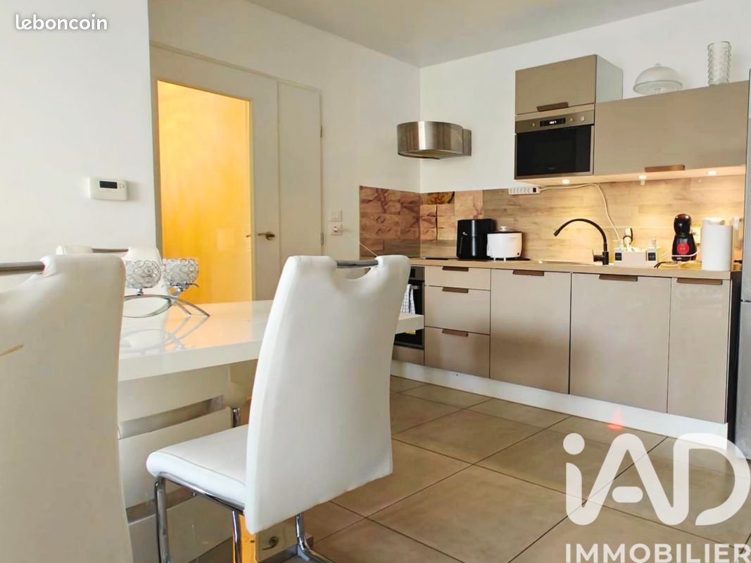 Appartement 3 pièces 70 m² · à Ferney-Voltaire · 70 m² · 379 000 €