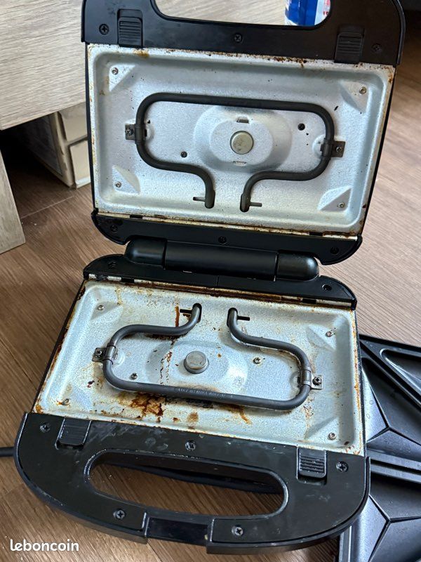 Appareil Croque Monsieur 3 En 1 Russell Hobbs - Gaufrier, Sandwich, Gril - Plaques Lavables - 24540-56
