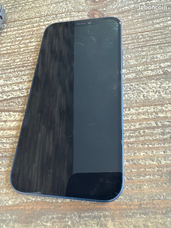IPhone 12 (image 2)