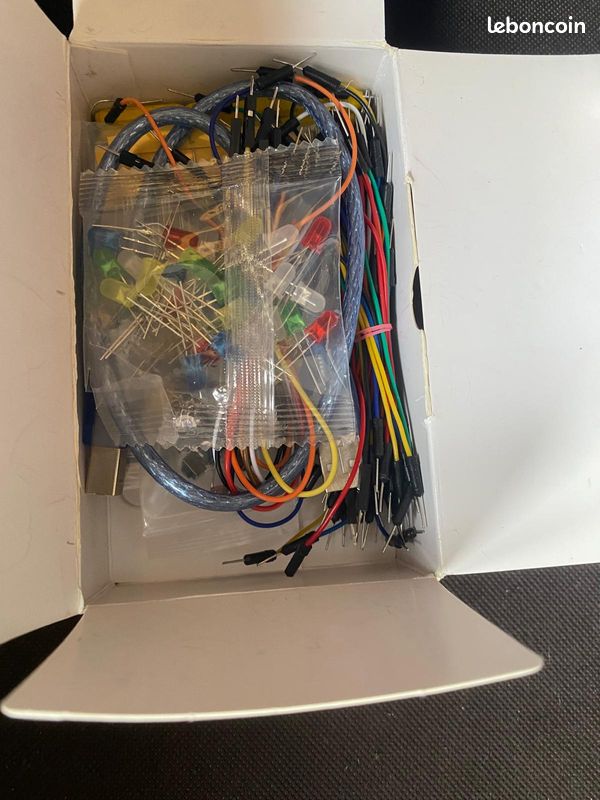 Kit Arduino Uno R3 – Starter kit électronique / robotique (image 1)