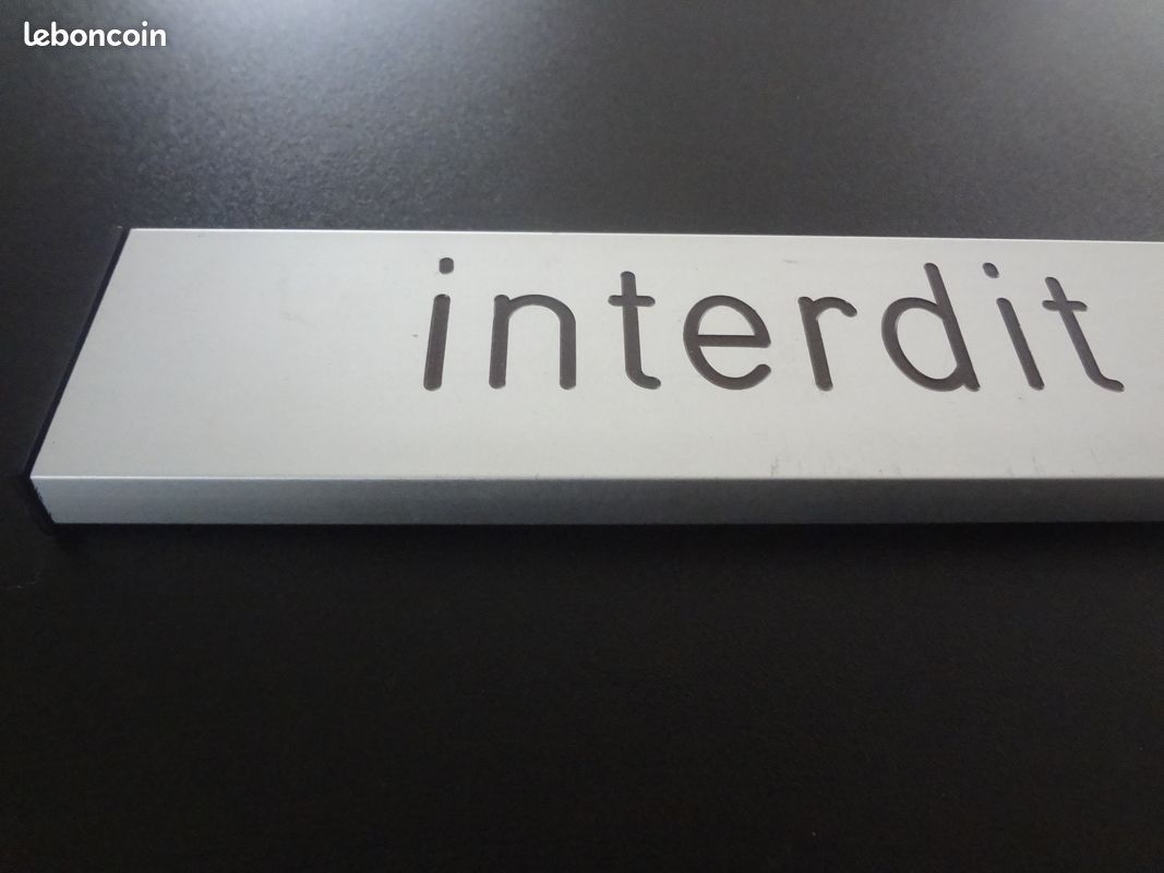 ANCIEN RARE PLAQUE PORTE SIGNALISATION INTERDIT AU PUBLIC ALU BROSSE VINTAGE IDEE CADEAU PLAQUE de S (image 2)