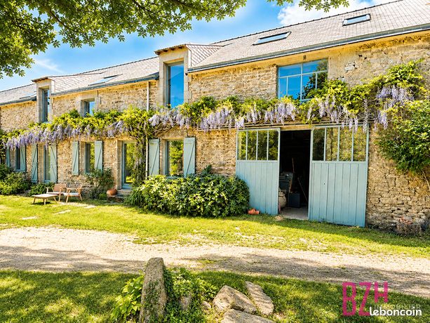 Propriété 7 pièces 218 m²