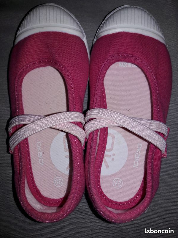 Ballerine /chausson toile fille T 26 NEUFS (image 1)