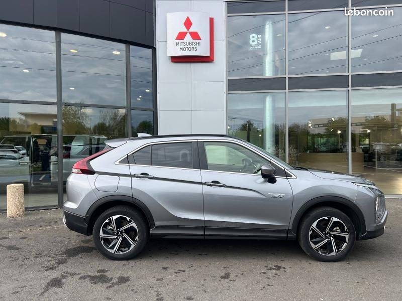 Mitsubishi Eclipse Cross 2.4 MIVEC PHEV 188ch Business 4WD (image 9)