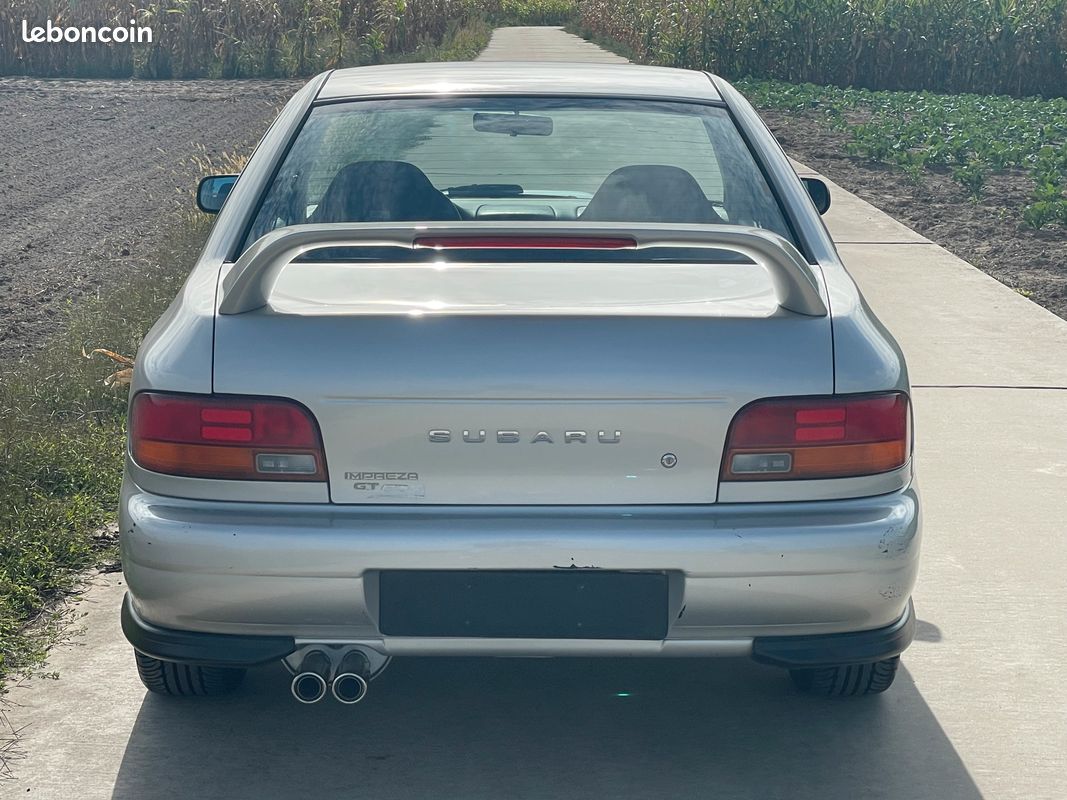Subaru Impreza 2.0 GT Turbo AWD 1999 | 1 Propriétaire | 88.000KM | Collector (image 9)