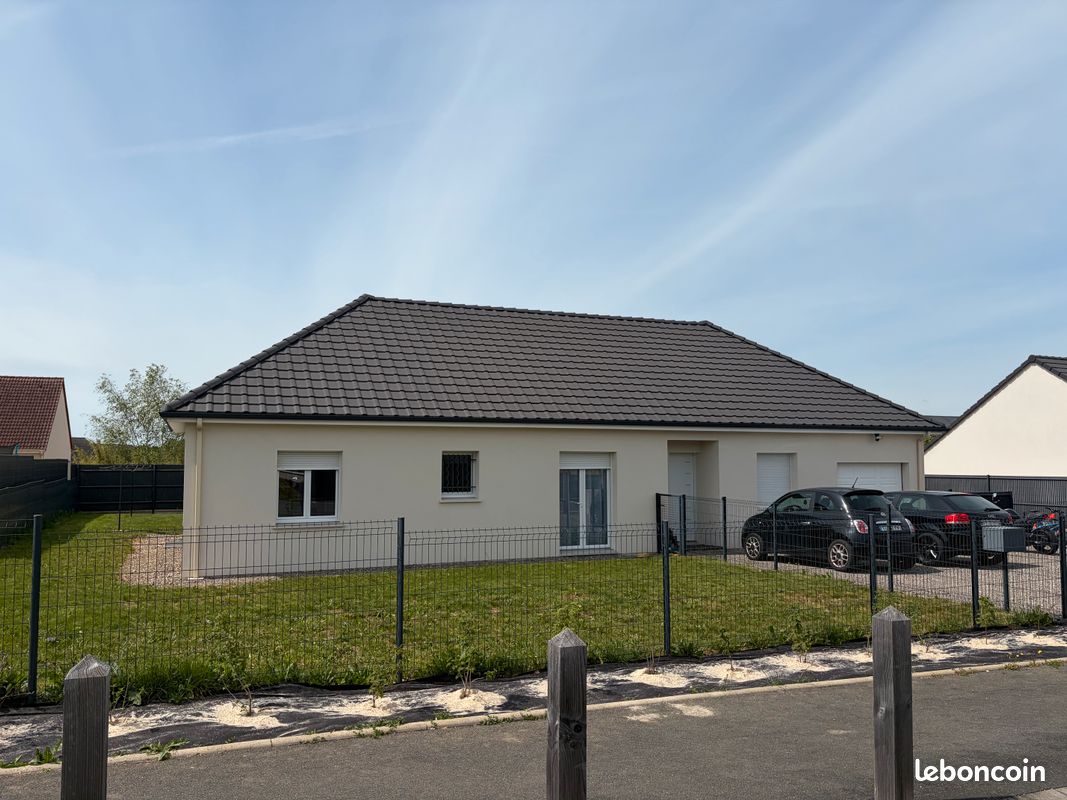 Maison 5 pièces 103 m² · à La Chapelle-Saint-Ursin · 103 m² · 250 000 €