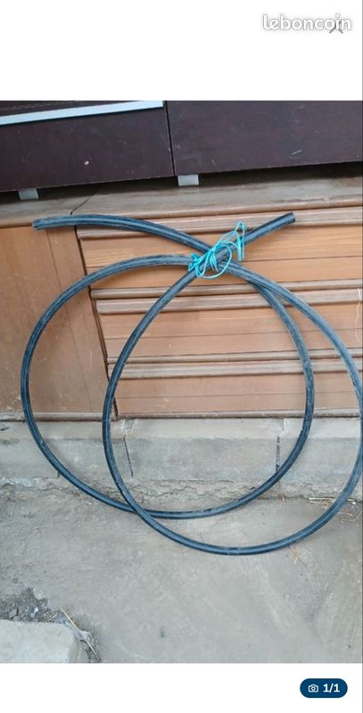 Plymouth 25 (image 1)