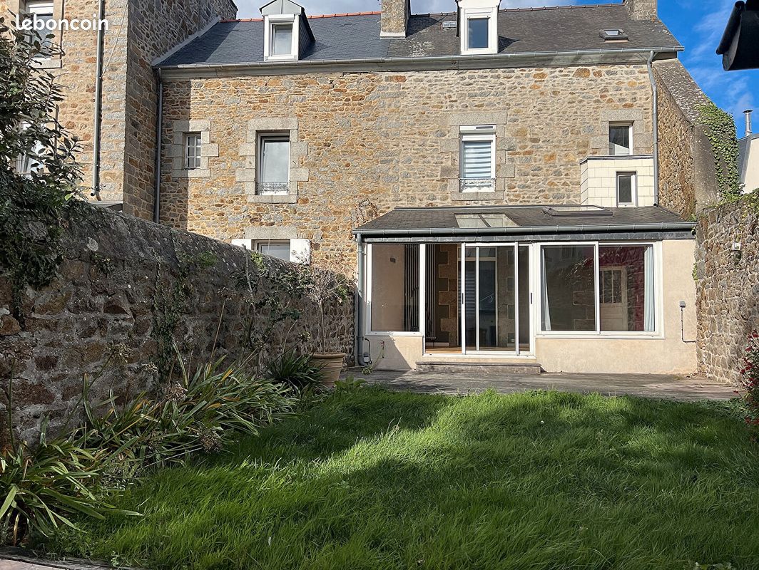Maison 5 pièces 138 m² · à Saint-Brieuc · 138 m² · 250 800 €