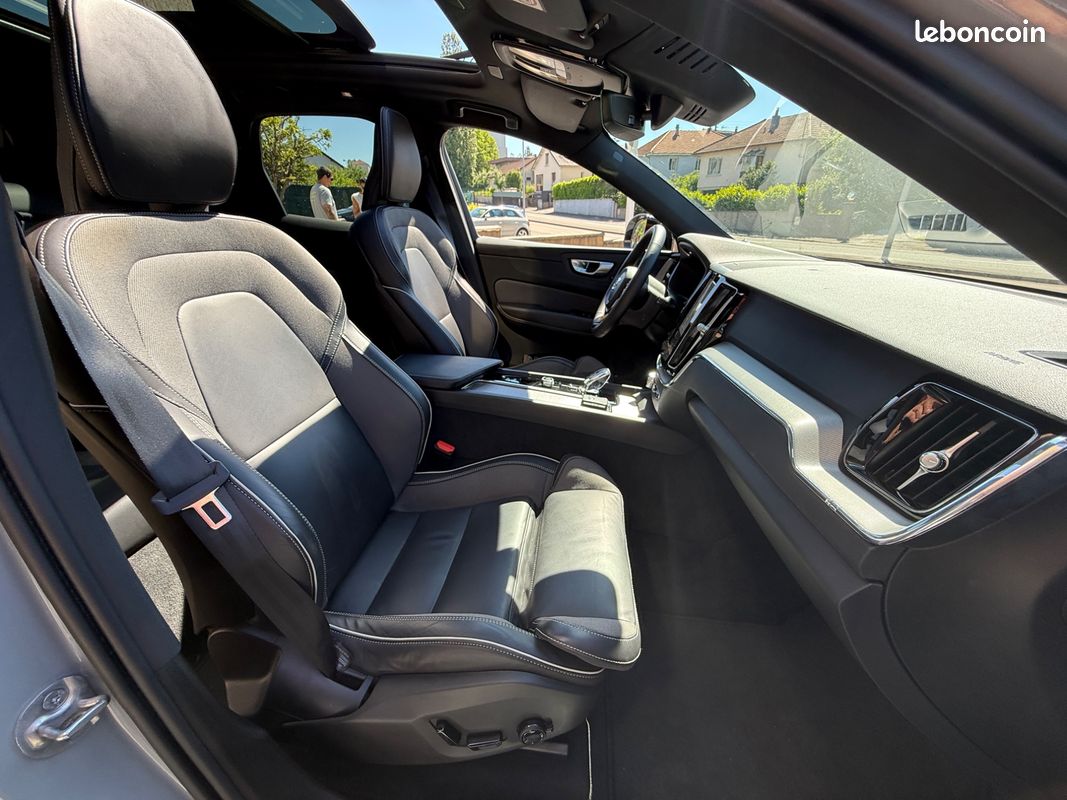 Volvo xc60 2.0 t6 awd 253 ch + 145 ch geartronic 8 plus style dark 5p (image 17)