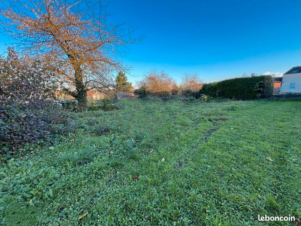 Terrain 238 m² · à Groslay · 170 000 €