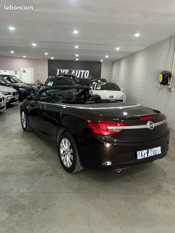 Opel Cascada 2.0 CDTI 165cv Cosmo toutes options Suivie Complet (image 4)