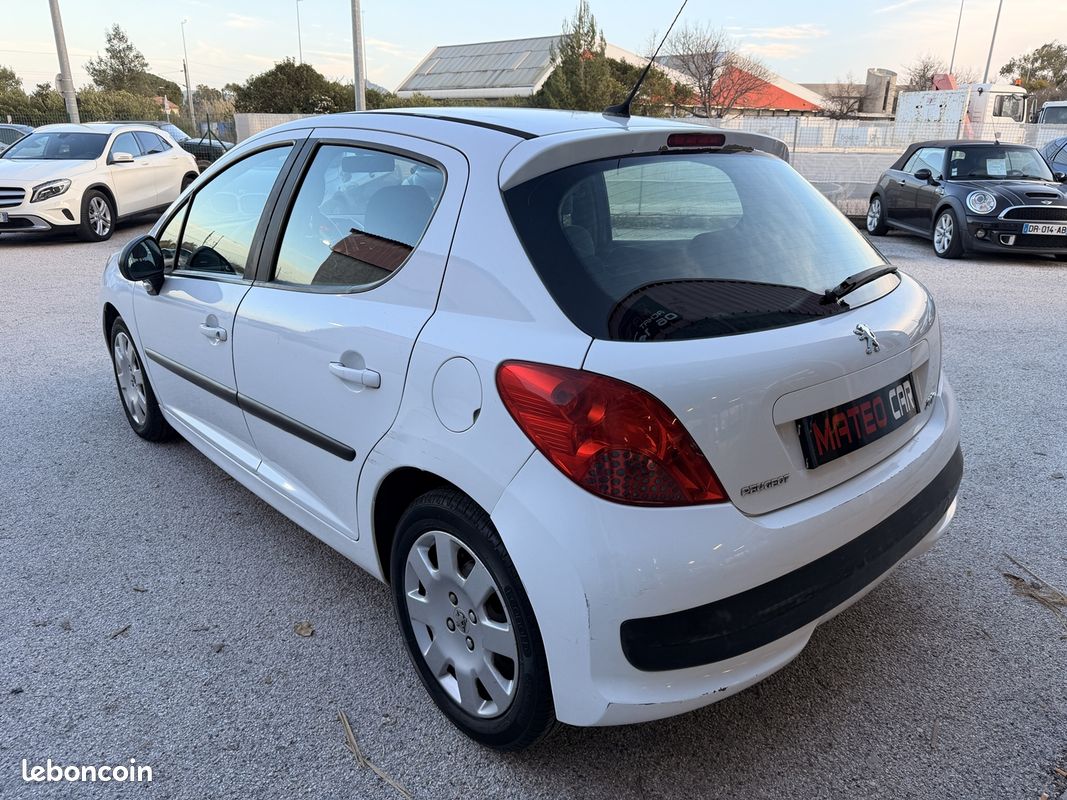 Peugeot 207 1.6 HDI110 SPORT 5P (image 3)