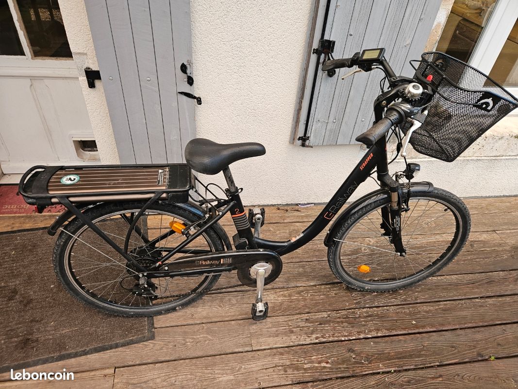 SCRAPPER Vélo VTC 28'' Ville Rigide Femme Alu Scrapper Railway
