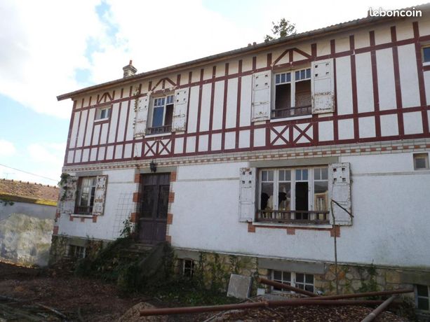 Maison 7 pièces 240 m²