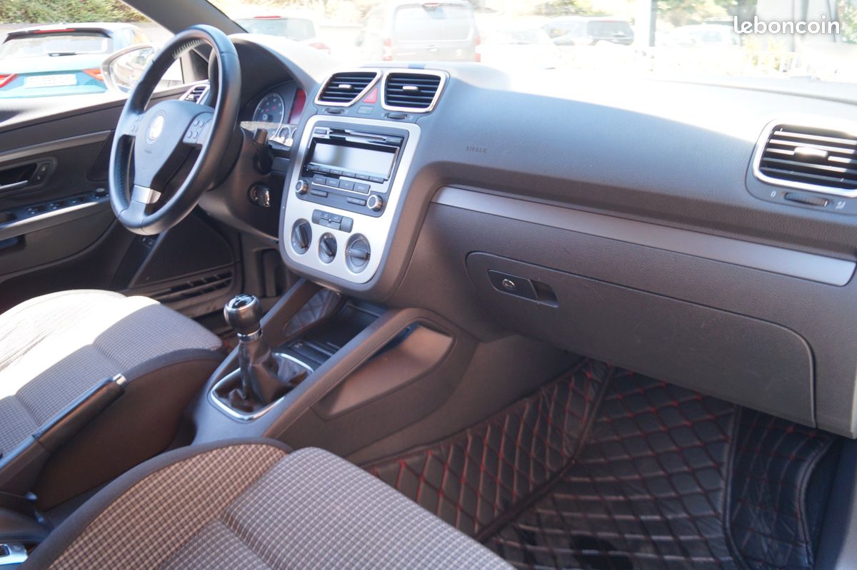 VOLKSWAGEN EOS 1.4 TFSI 122ch- OUVERTURE CAPOTE HS/ OUVERTURE TOIT OUVRANT OK/ MOTEUR GARANTIE 6 MOIS (image 16)