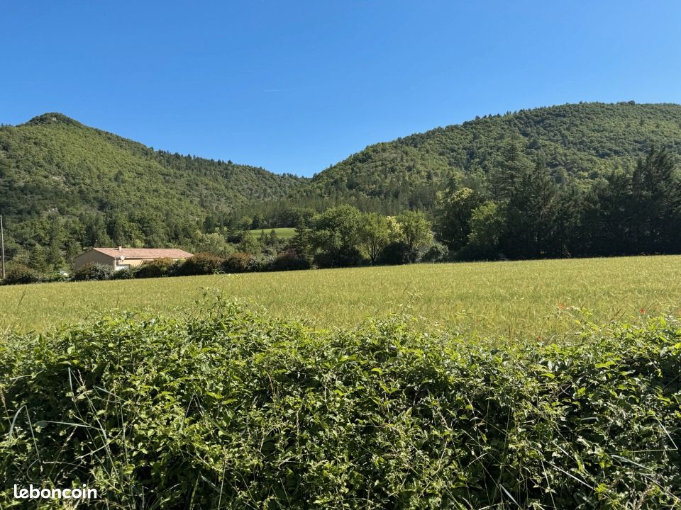 Terrain 600 m² Valbelle · 62 000 €