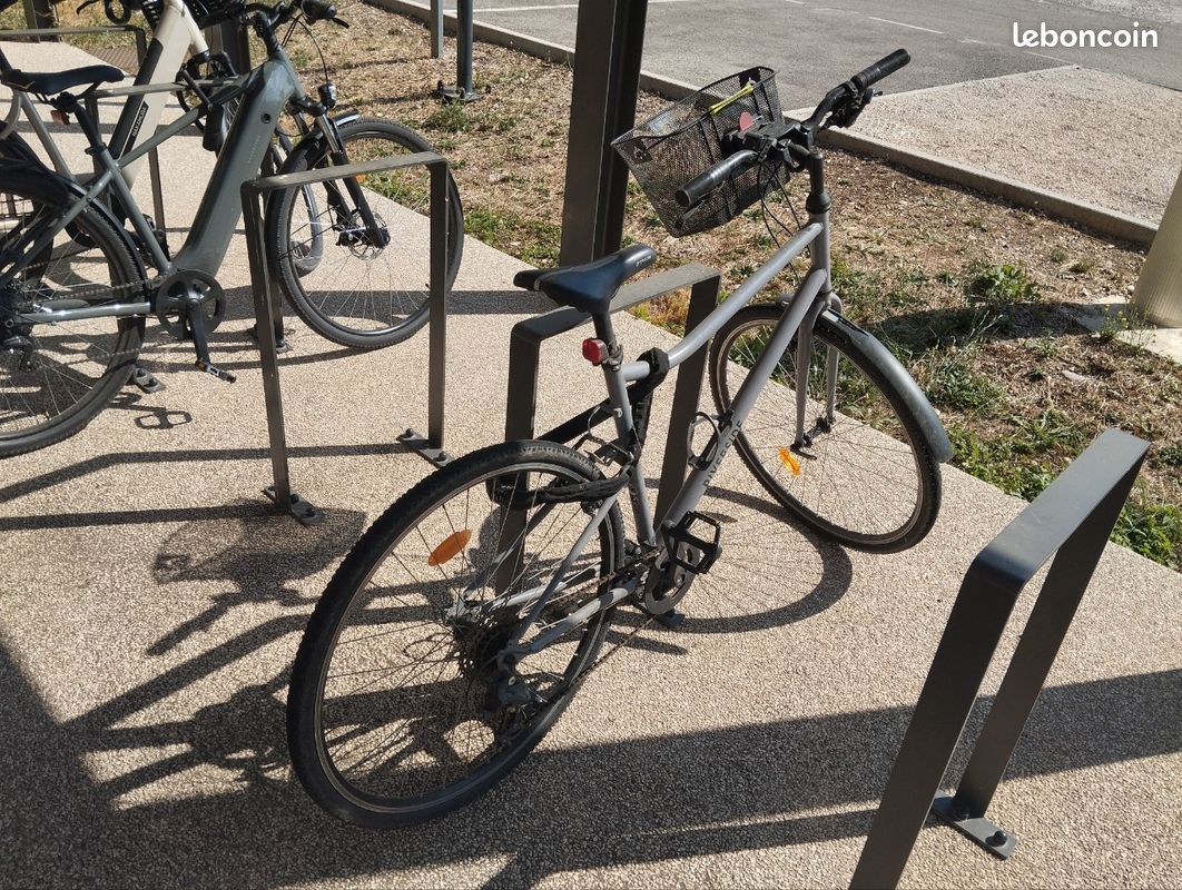Vélo Decathlon Riverside peu utilisé (image 2)