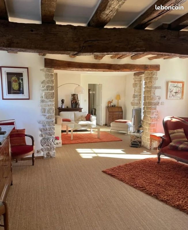 Maison 5 pièces 225 m² · à Chaintreaux · 225 m² · 357 000 €