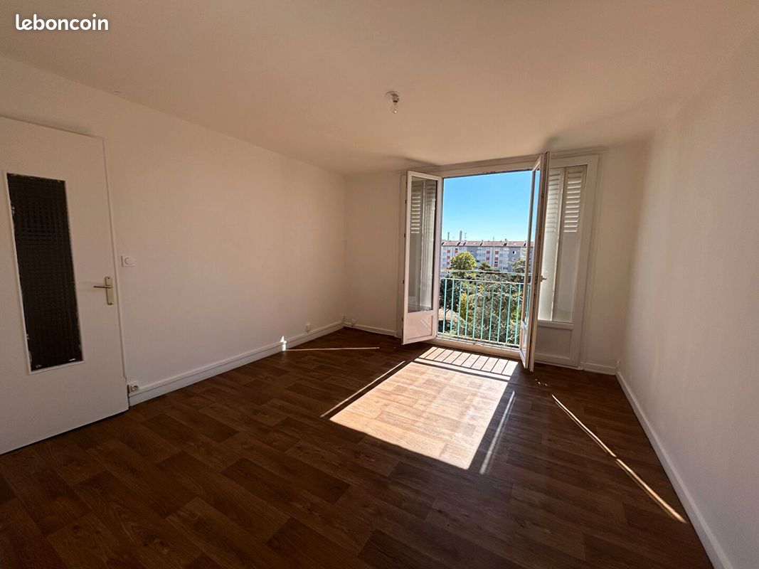 Appartement 3 pièces 58 m² · à Vénissieux · 58 m² · 750 €/mois