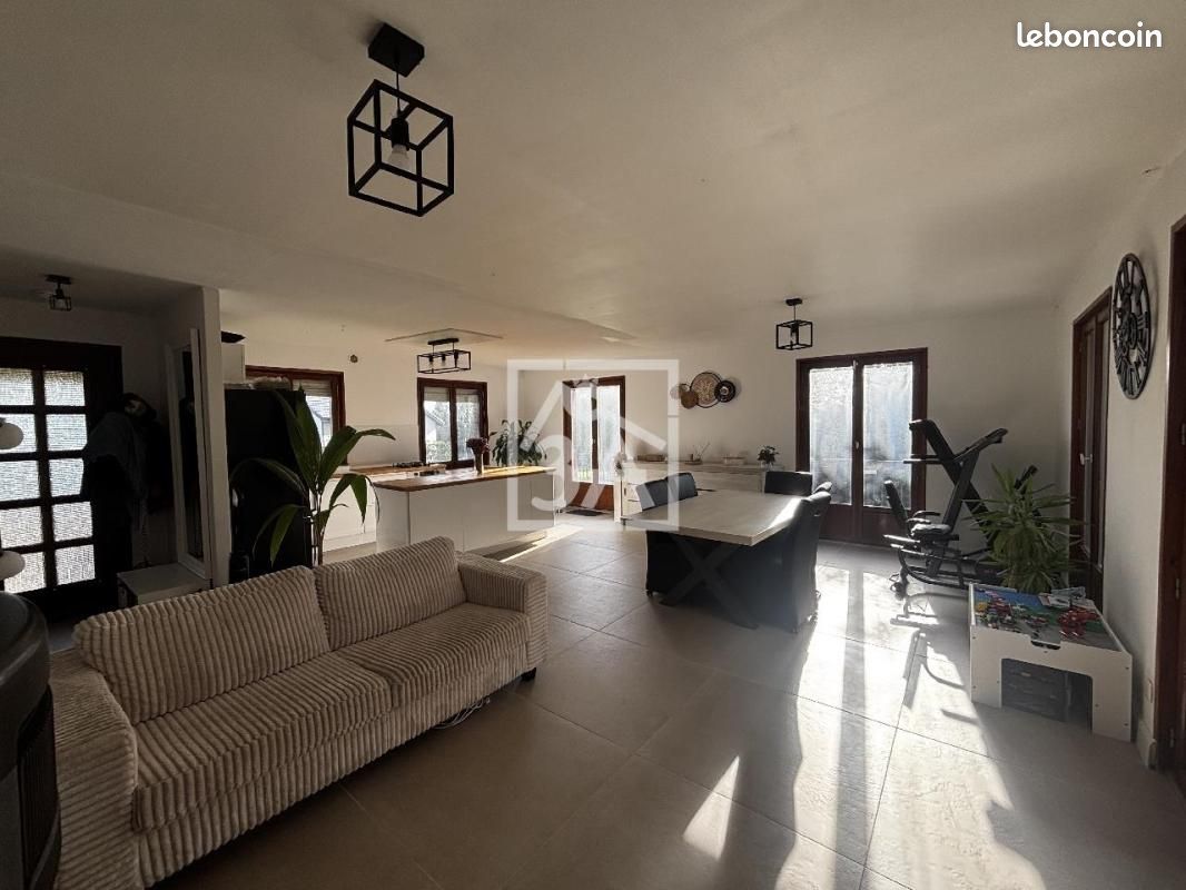 Maison 5 pièces 92 m² · à Morbecque · 92 m² · 249 000 €