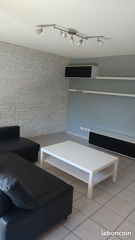 Appartement 2 pièces 50 m² · à Saint-Laurent-de-Mure · 49,5 m² · 215 000 €