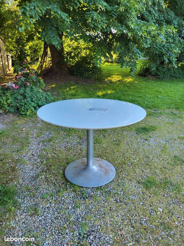 Table ronde (image 2)