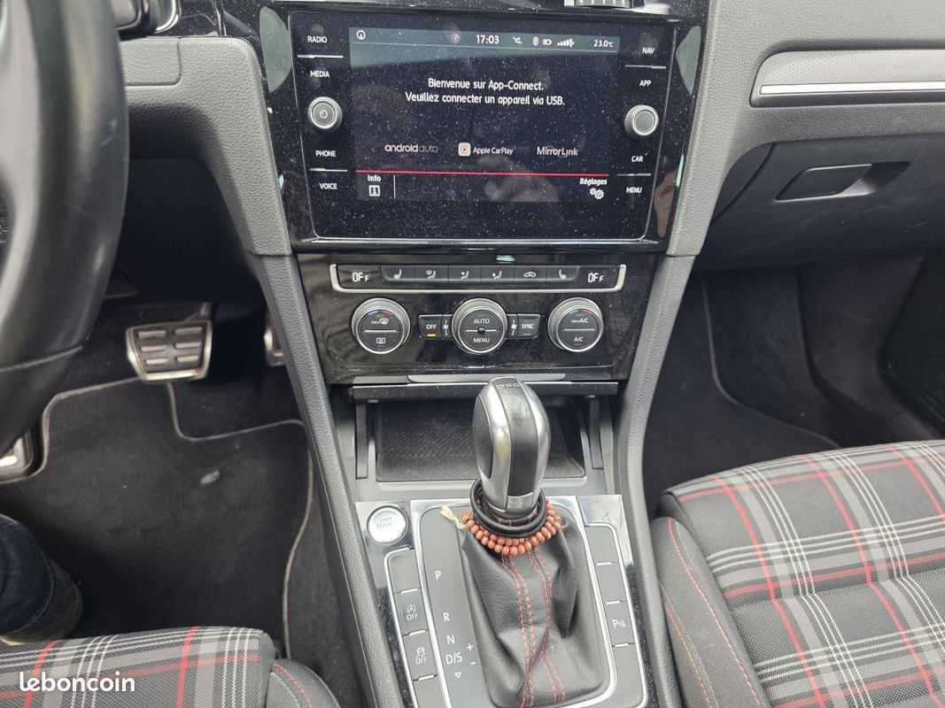 VOLKSWAGEN GOLF GTI Performance 2.0 16V TSI - 245 cv - BV DSG 7 (image 23)