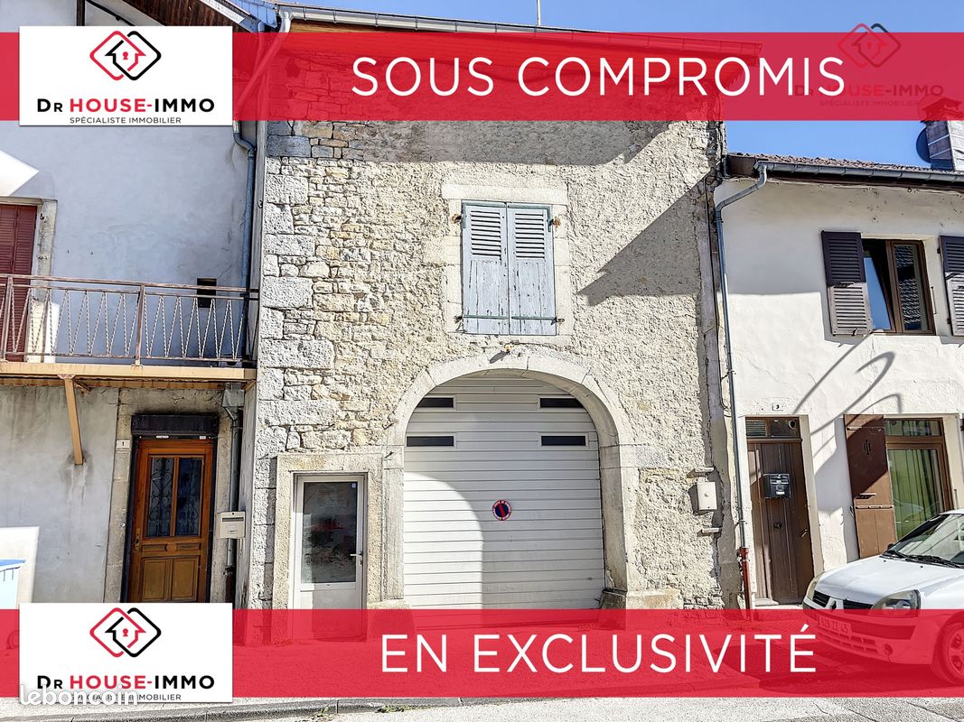 Parking 69 m² · à Clairvaux-les-Lacs · 69 m² · 59 000 €