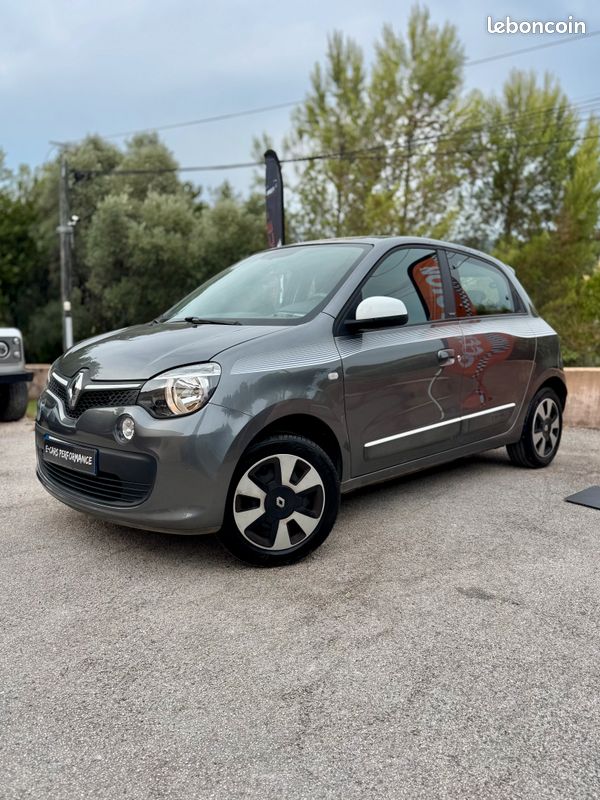 Renault Twingo III 1.0 SCe 70ch Limited 5p (CLIMATISATION / BLUETOOTH / RADARS AR / JANTES ALU / RÉGULATEUR DE VITESSE) (image 1)
