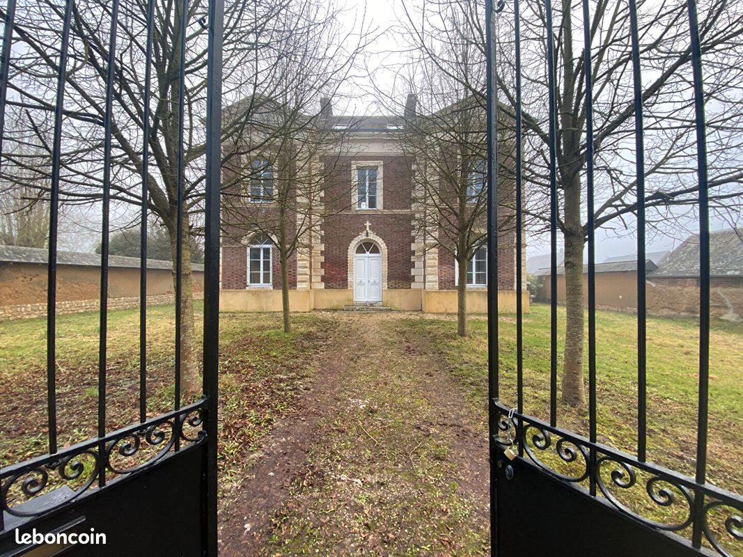 Maison 5 pièces 151 m² · à Grand Bourgtheroulde · 151 m² · 275 900 €