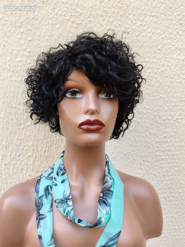 Perruque Bresilienne Bouclée Perruque Afro Kinky Naturelle courte perruques de cheveux humains (image 1)