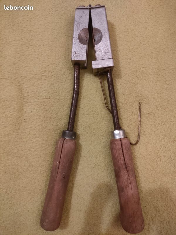 OUTIL ANCIEN - pince moule à plomb de balle ou de pêche EUR 19,00