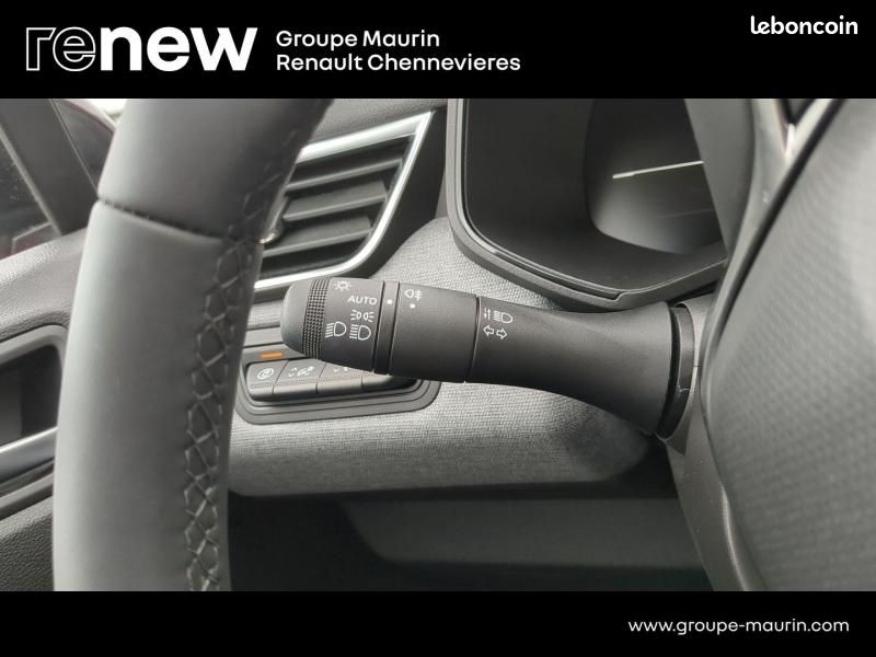 Renault Clio 1.6 E-Tech 145ch full hybrid Evolution - 24 (image 23)