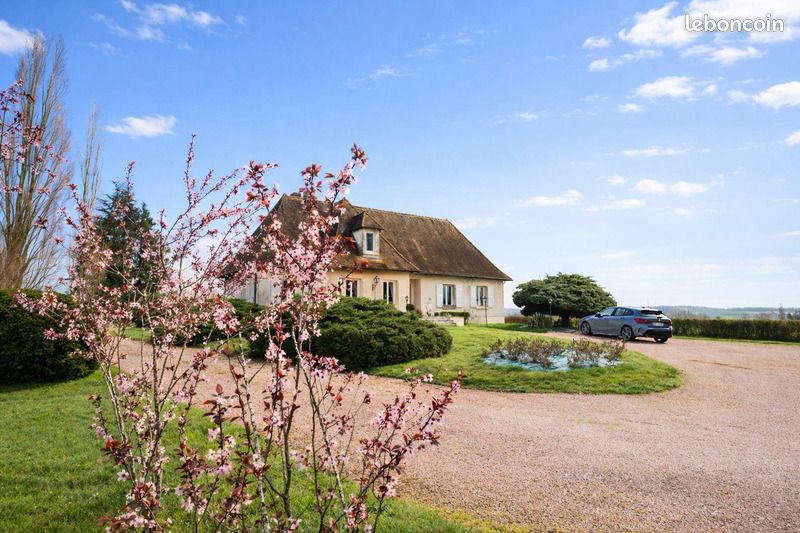 Maison 7 pièces 245 m² · à Paray-le-Monial · 245 m² · 469 000 €