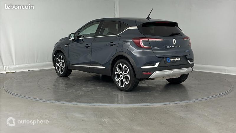 Renault Captur 1.6 E-Tech hybride rechargeable 160ch Intens -21 (image 8)