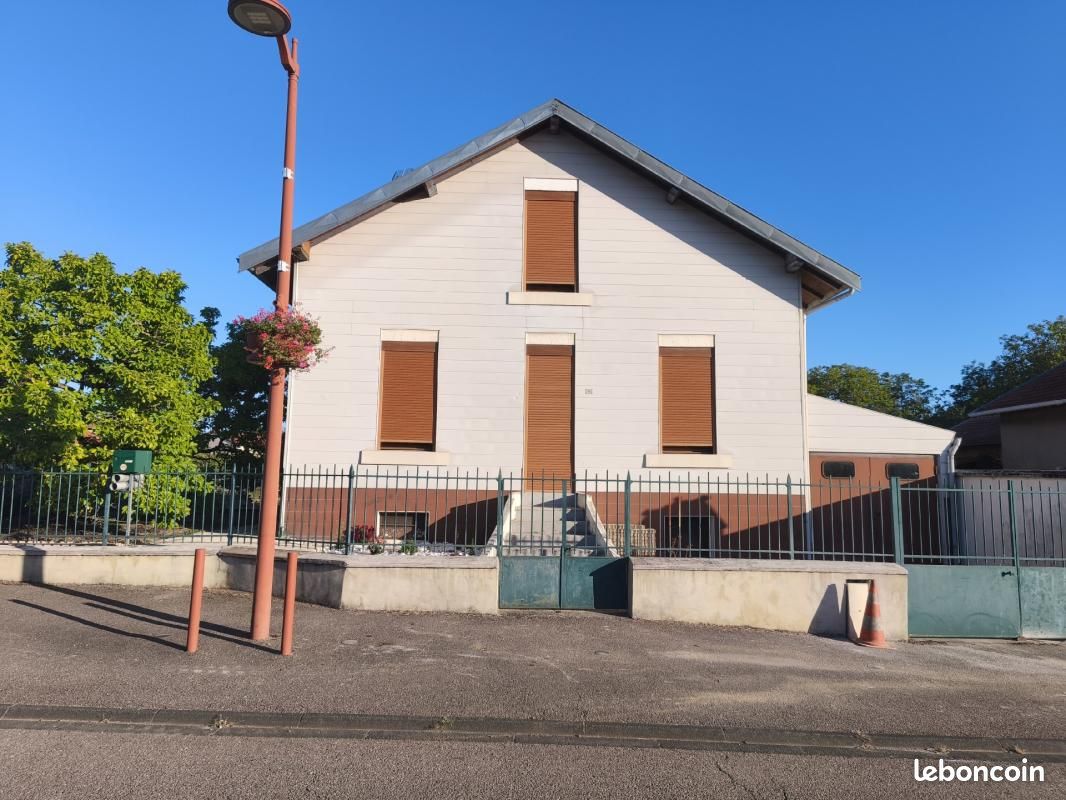 Maison 4 pièces 93 m² · à Nomeny · 93 m² · 170 000 €