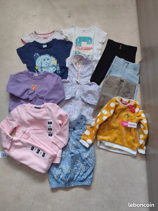 Lot vêtements fille 2/4 ans (image 1)