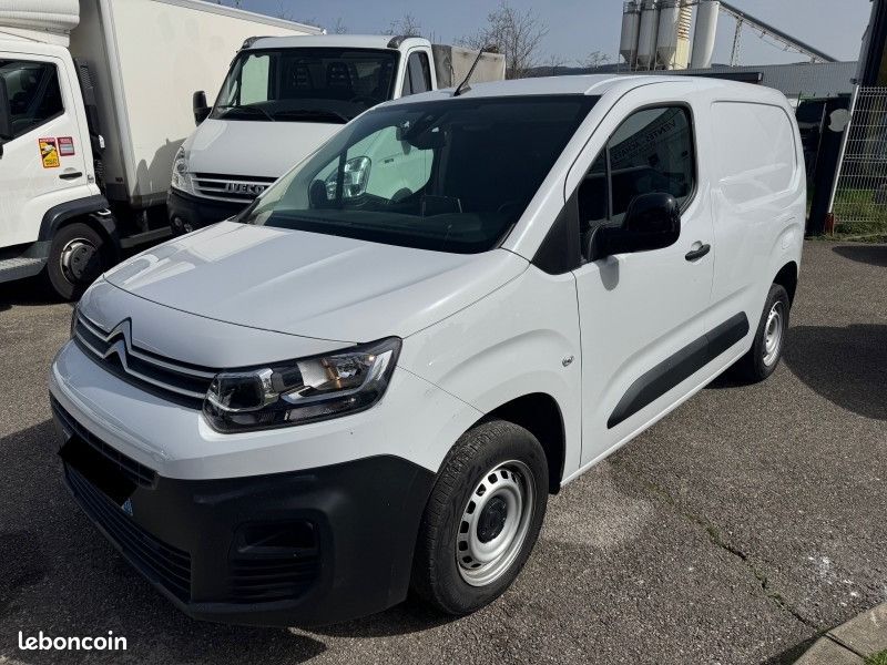 Citroen BERLINGO 110CH S&S PACK PREMIUM CONNECT PX 10400 HT (image 2)