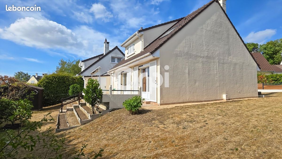 Maison 5 pièces 100 m² · à Saint-Witz · 100 m² · 339 000 €