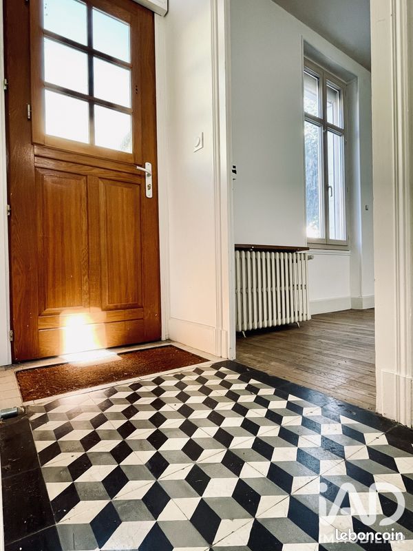 Maison 7 pièces 105 m² · au Blanc · 105 m² · 129 000 €